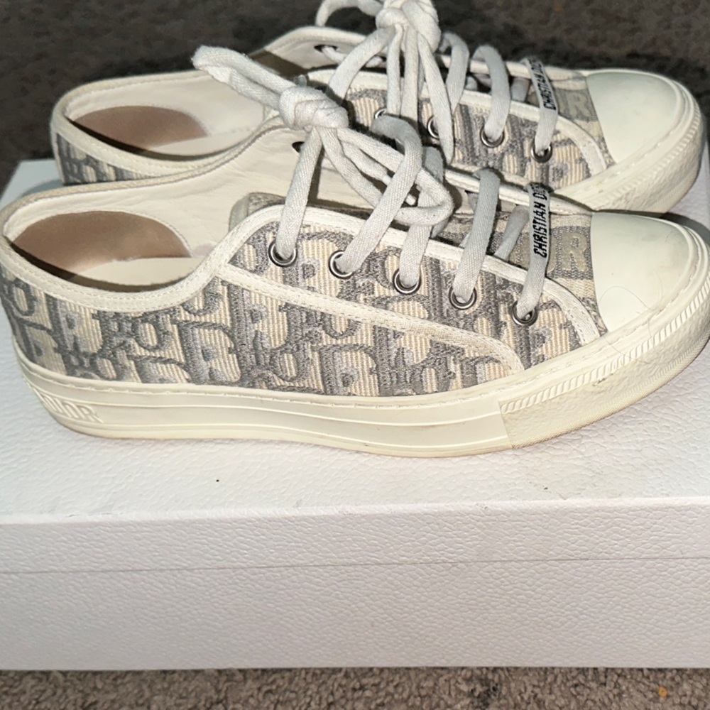 Dior Women's Cream and Gray Sneakers